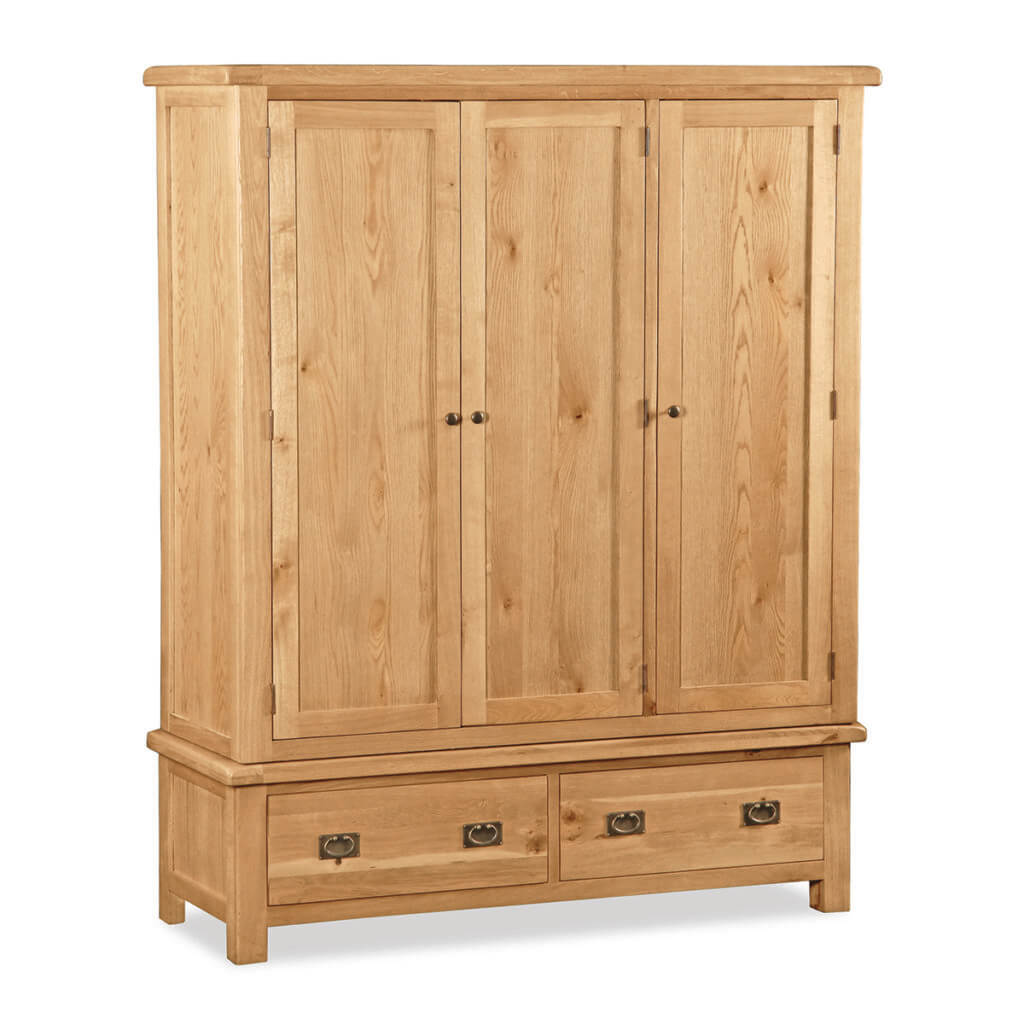 Salisbury Triple Wardrobe | Stockhouse Interiors | Oak Bedroom